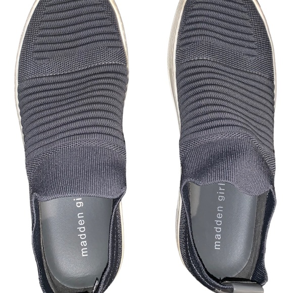 Madden Girl gray slip slid on comfortable shoes BRYTNEY size 8.5 - Picture 9 of 13